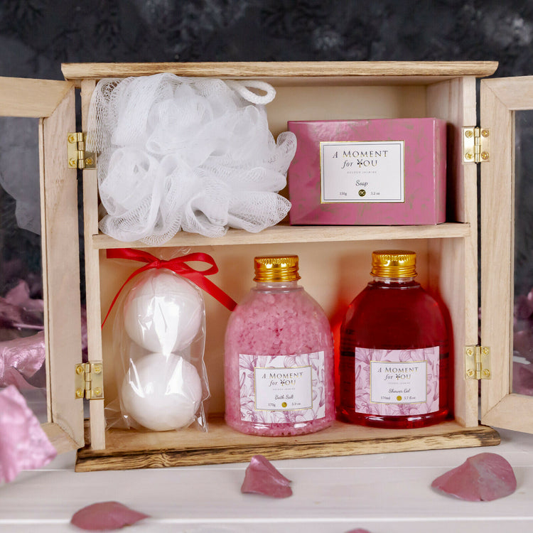 Accentra Körperpflegeset "A Moment for You" in Holzschrank